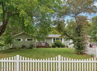 14 Ashdown Rd, Ballston Lake, NY 12019