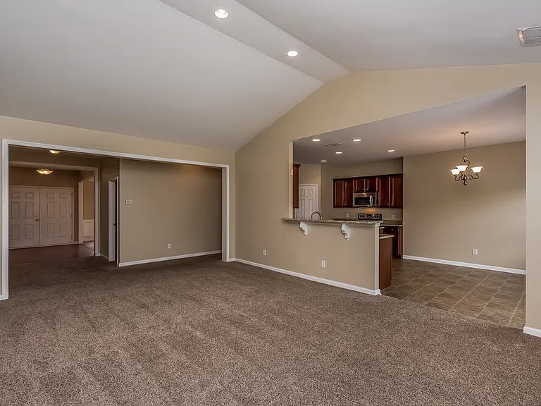 13633 Porter Creek Rd — Photo 4