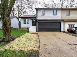 1305 Bancroft Dr, Bloomington, IL