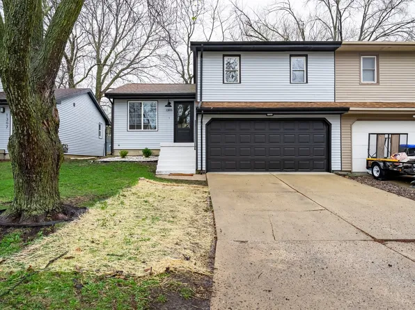 1305 Bancroft Dr, Bloomington, IL 61704
