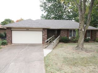 3248 S Clay Ave, Springfield, MO 65807