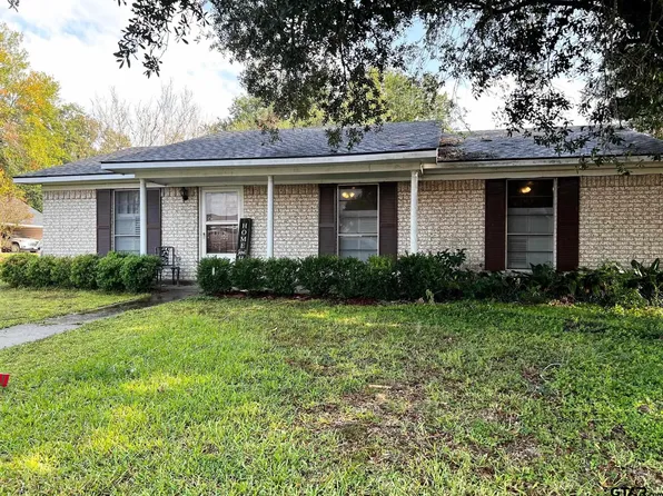 107 Village Way, Crockett, TX 75835