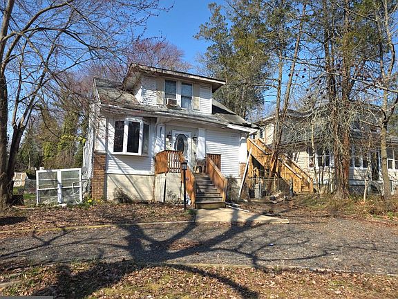 2nd image of 44 Highland Ave
