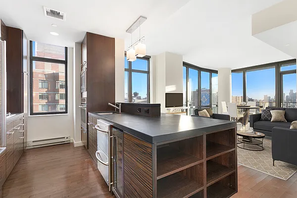 Rented by Compass | media 28