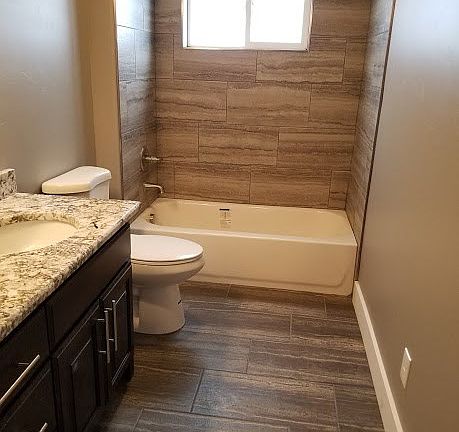 5th image of 2373 Iron Wood Dr
