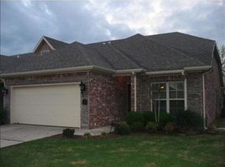 6647 W Valley View Rd, Rogers, AR 72758