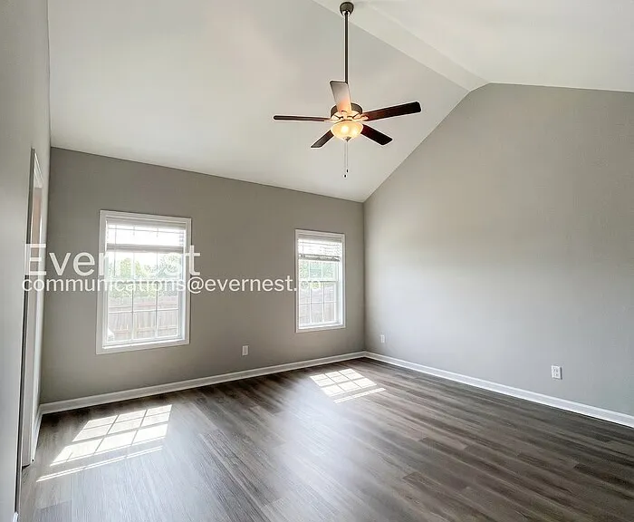 1309 Ventura Ln — Photo 10