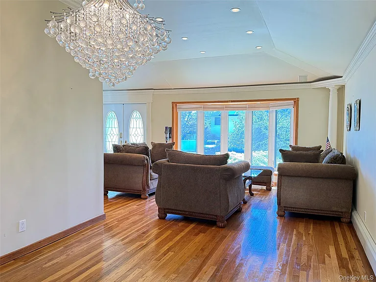 14 Millpond St — Photo 7