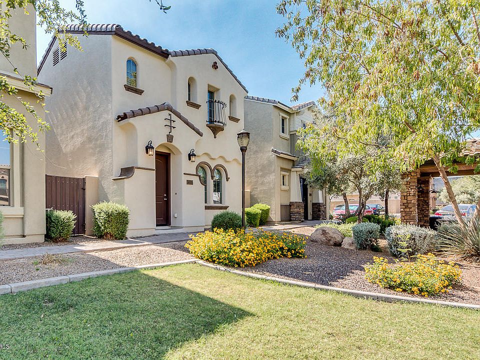 1st image of 2015 E Heartwood Ln