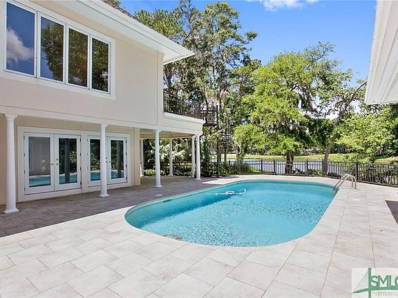 Beautiful pool with lagoon views