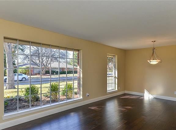 3rd image of 3612 Lawndale Ave