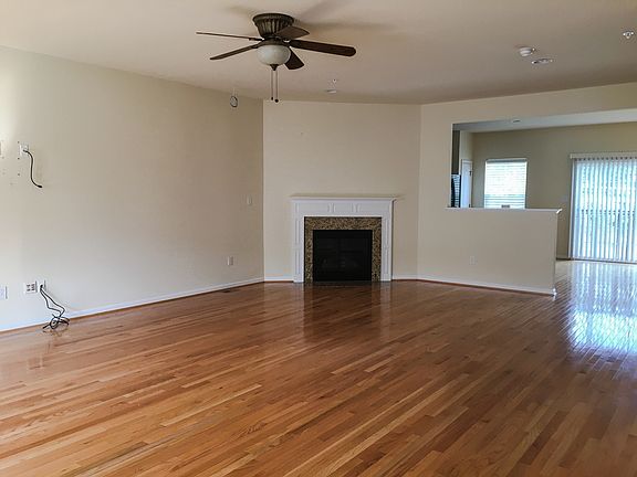 3rd image of 615 S Twin Lakes Blvd