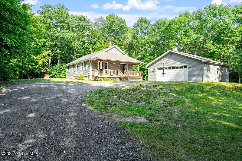 2nd image of 428 Southline Road