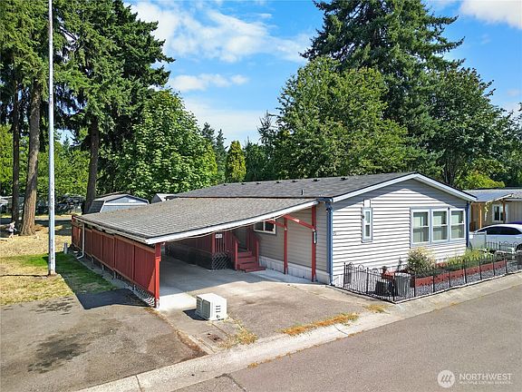 3rd image of 3225 M Street SE #145
