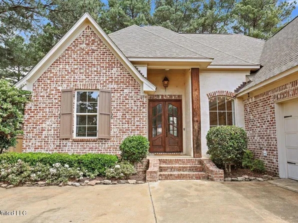 130 Hemlock Ln, Madison, MS 39110
