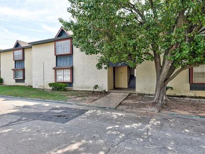 1821 E Lindsey St APT 4, Norman, OK, 73071