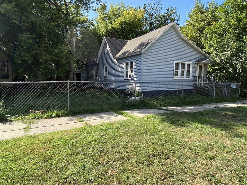 1st image of 1057 Muskegon Ave NW
