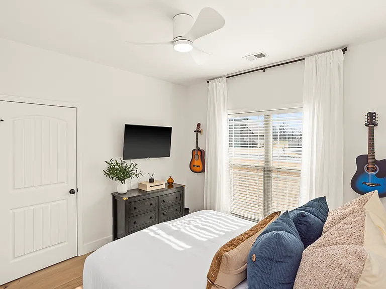 221 Waldron View Dr — Photo 34
