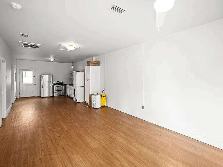 635 E Azalea Ave #A — Photo 7