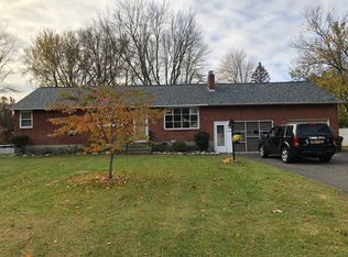 156 Vaughn Dr, Albany, NY 12203