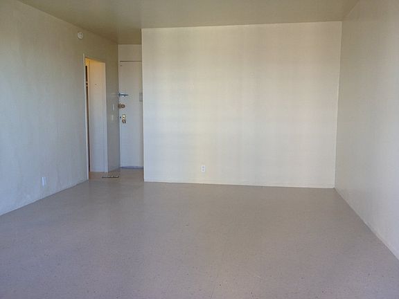 3rd image of 1365 Saint Nicholas Ave APT 5L