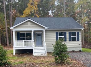 249 9th St, Colonial Beach, VA 22443