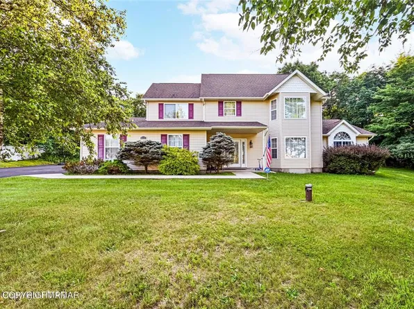 3307 Mountain Terrace Dr, Blakeslee, PA 18610