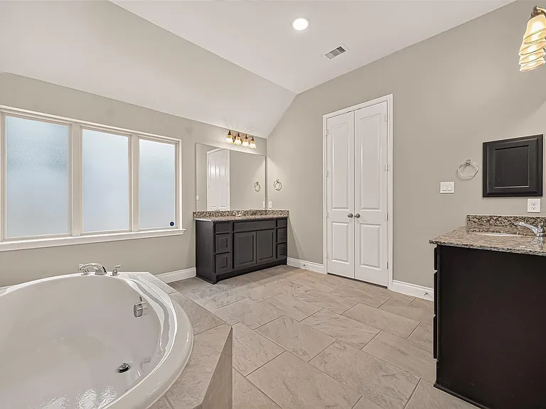 27124 Holtwood Grove Rd — Photo 28