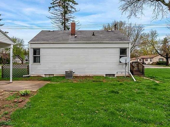 5th image of 203 Pearl Ave