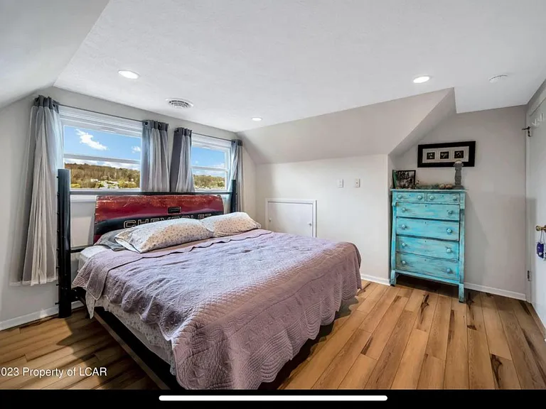 2255 Lakeside Dr #2 — Photo 16