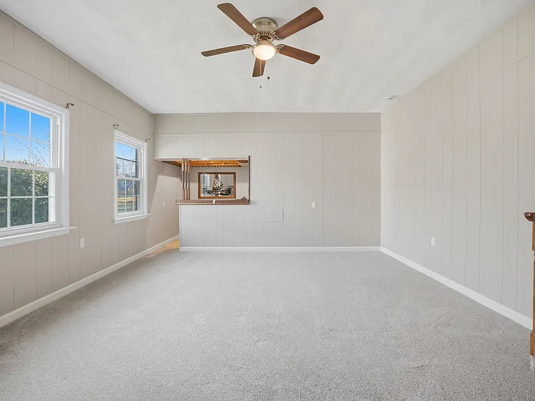 1210 Pansy St — Photo 15