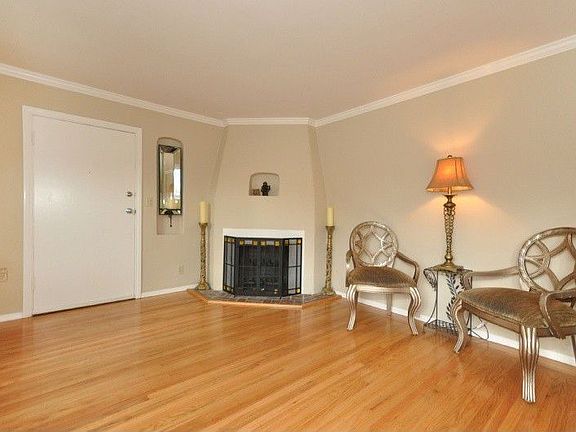 3rd image of 410 Gilbert Ave
