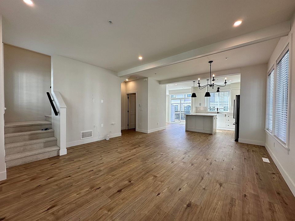 1st image of 20189 84th Ave #12