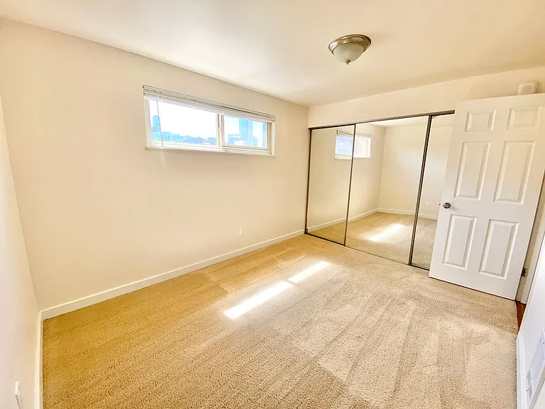 Summit Apartments — Photo 24