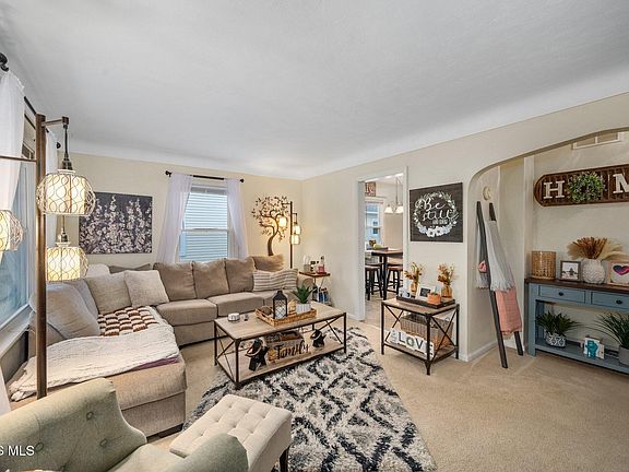 3rd image of 5150 Arbor Way