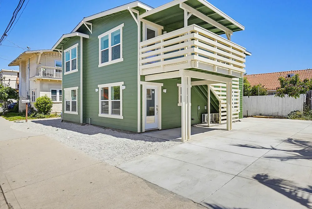 Building Photo - 1017 Riverine Ave