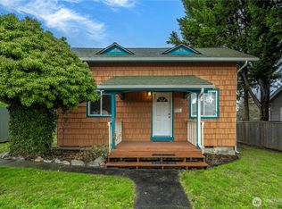 1025 E 54th St, Tacoma, WA