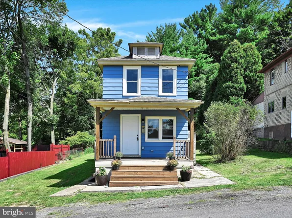 809 N 16th St, Pottsville, PA 17901