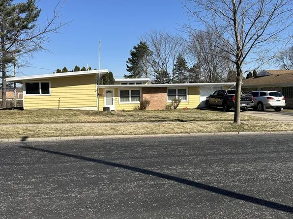 608 Frederick AVENUE, Fort Atkinson, WI 53538