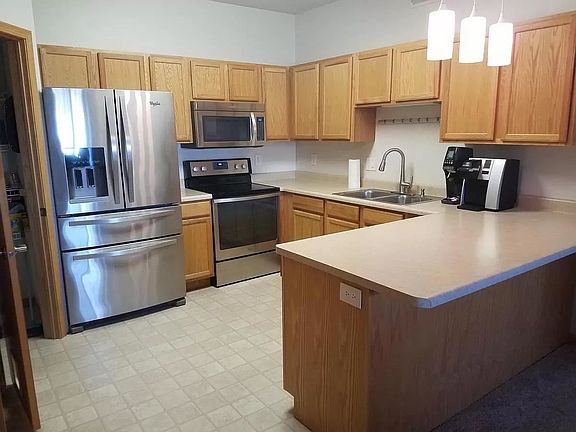4th image of 560 Kansas Ave Unit 8
