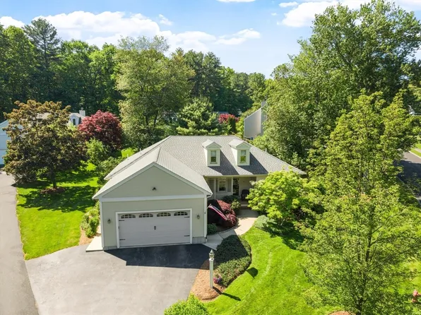 86 Beechwood Dr, Haverhill, MA 01832