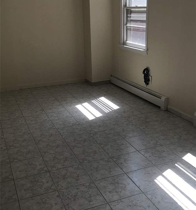 2nd image of 15005 24th Ave