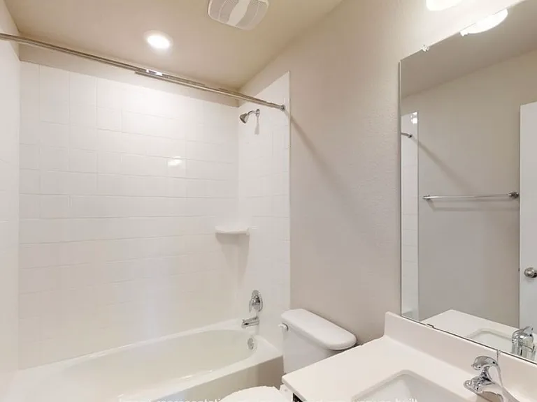 9105 Alabama Ave — Photo 10