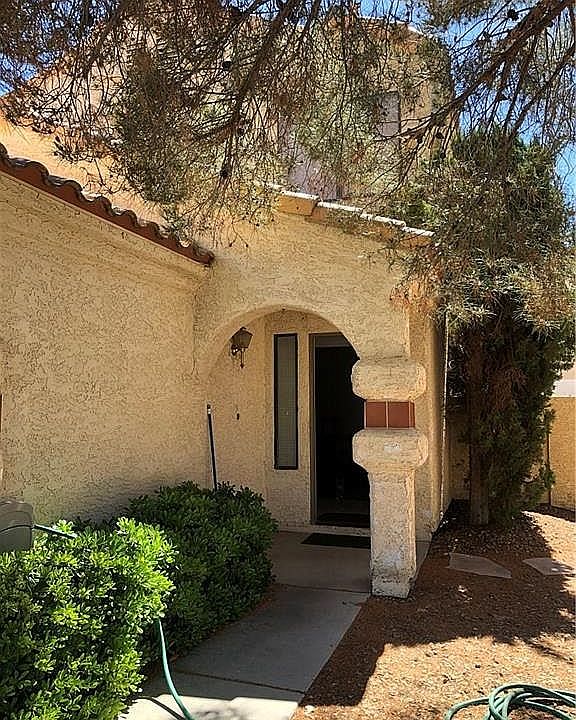1st image of 2825 Willow Wind Ct