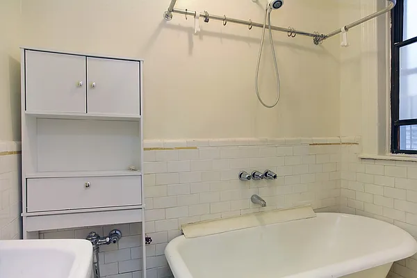 Rented by Corcoran | media 9