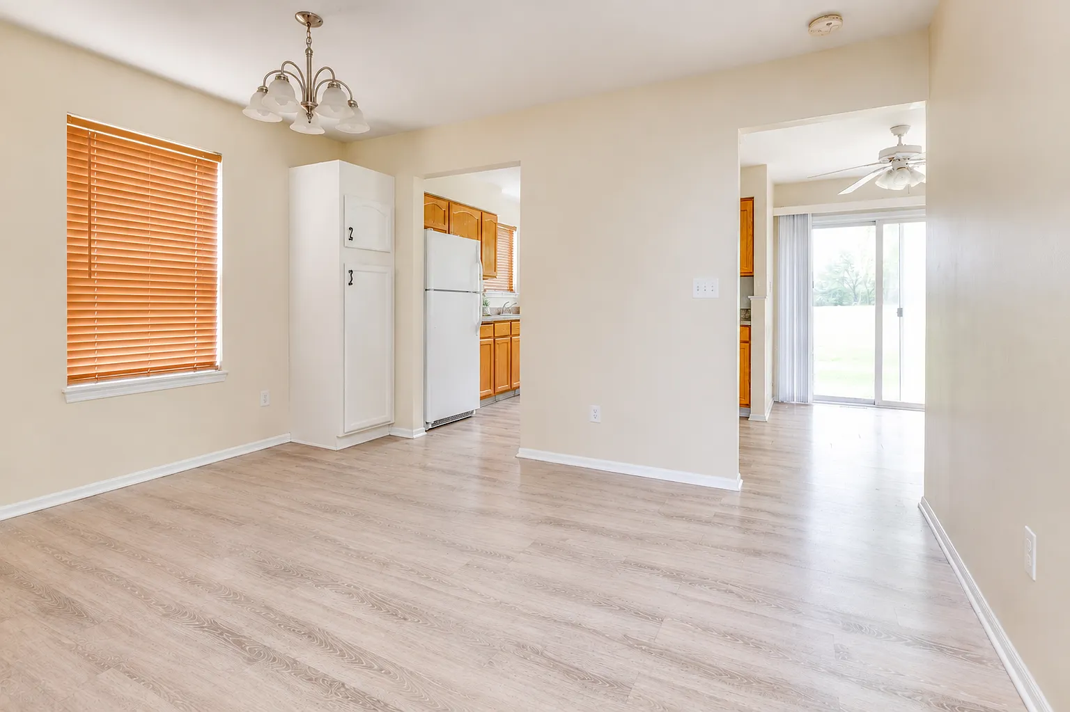 3 bed, 1516 sqft, $2,650 — Photo 2