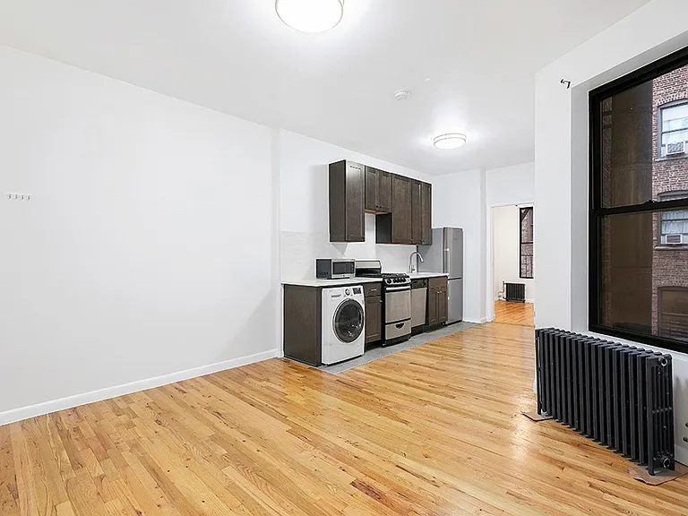 1272 Amsterdam Ave #3C — Photo 1