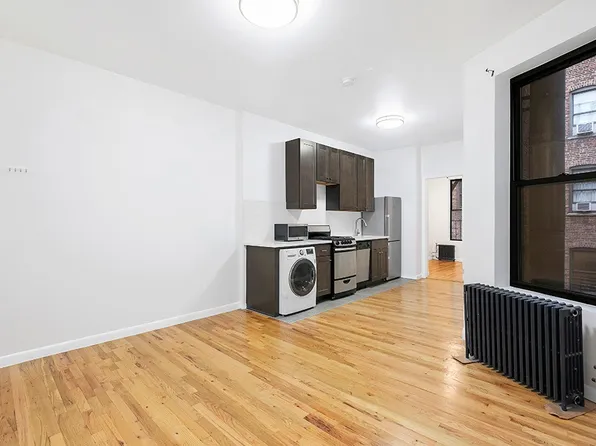 1272 Amsterdam Avenue image 1 of 4