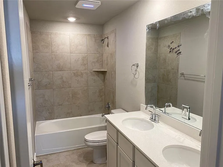 670 Pepperbark Loop — Photo 13