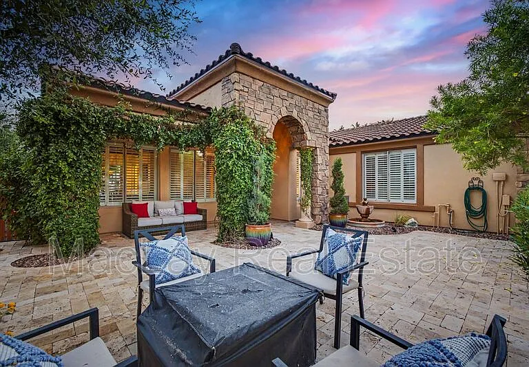 1783 W Mead Pl — Photo 4